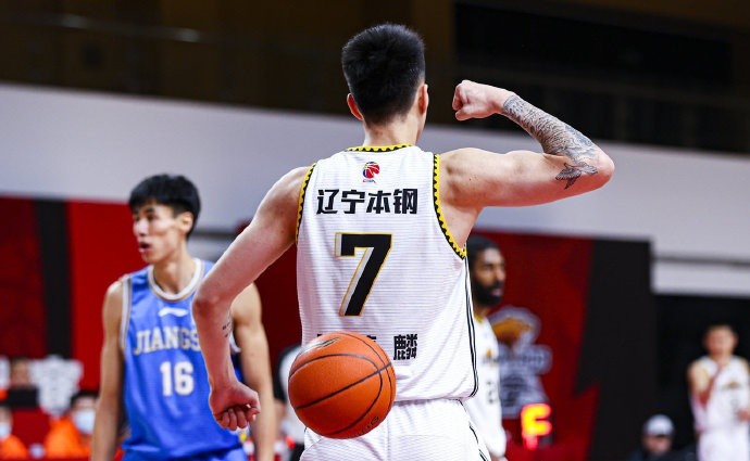 关于辽宁本钢内部会议纪要流出：冲刺阶段造点机会，NBA季后赛使命明确，团队化学反应显著的信息