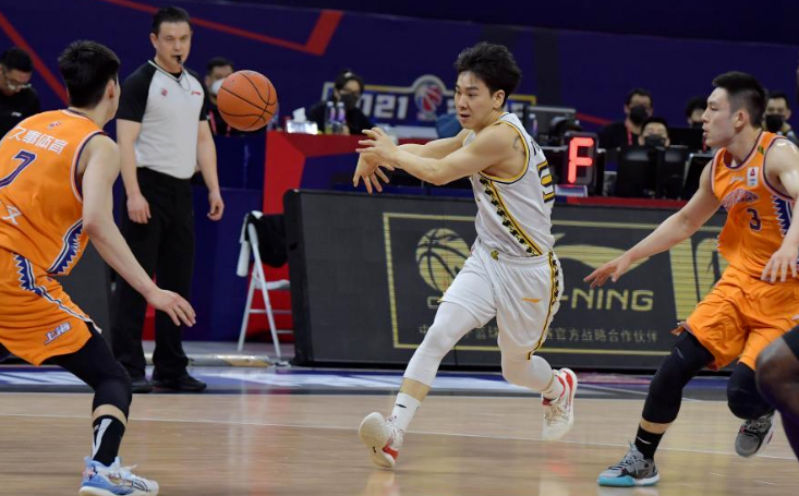 太狠了！上海久事战术微调备战足总杯窗口期尤文图斯备战CBA季后赛，窗口期北京首钢备战法国杯的简单介绍